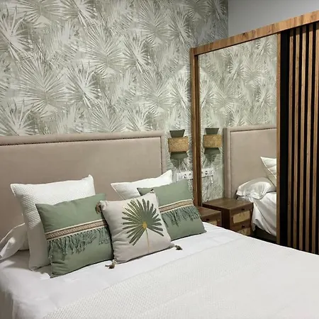 Mercedes Park Apartment